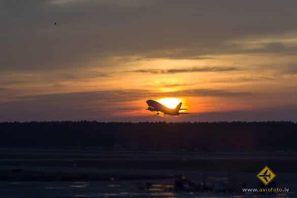 Boeing 737-522